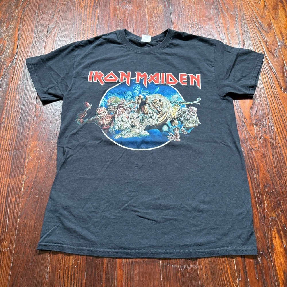 Iron Maiden Shirt Mens Small Black Metal‎ Rock Band Tee Genuine Graphic